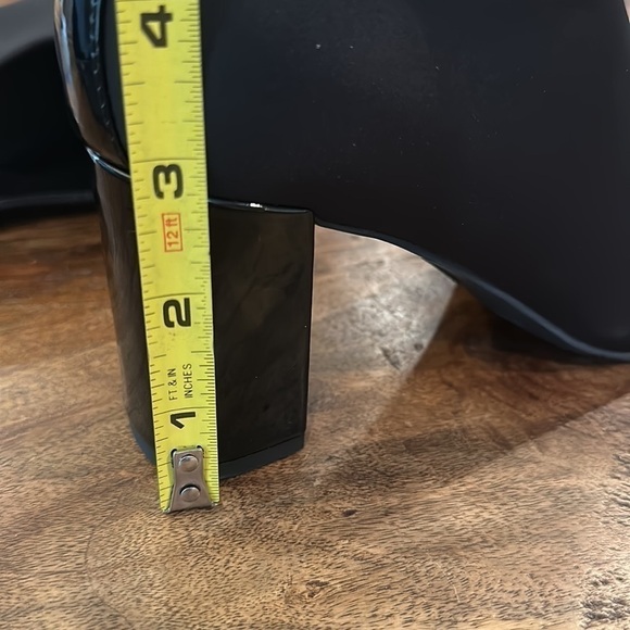 Donald J. Pliner Chelsie Black Square Toe Block Heels Bootie 6.5 - Picture 11 of 12